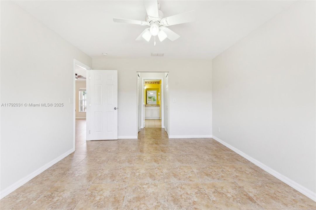 Recently Sold: $299,000 (4 beds, 2 baths, 1712 Square Feet)