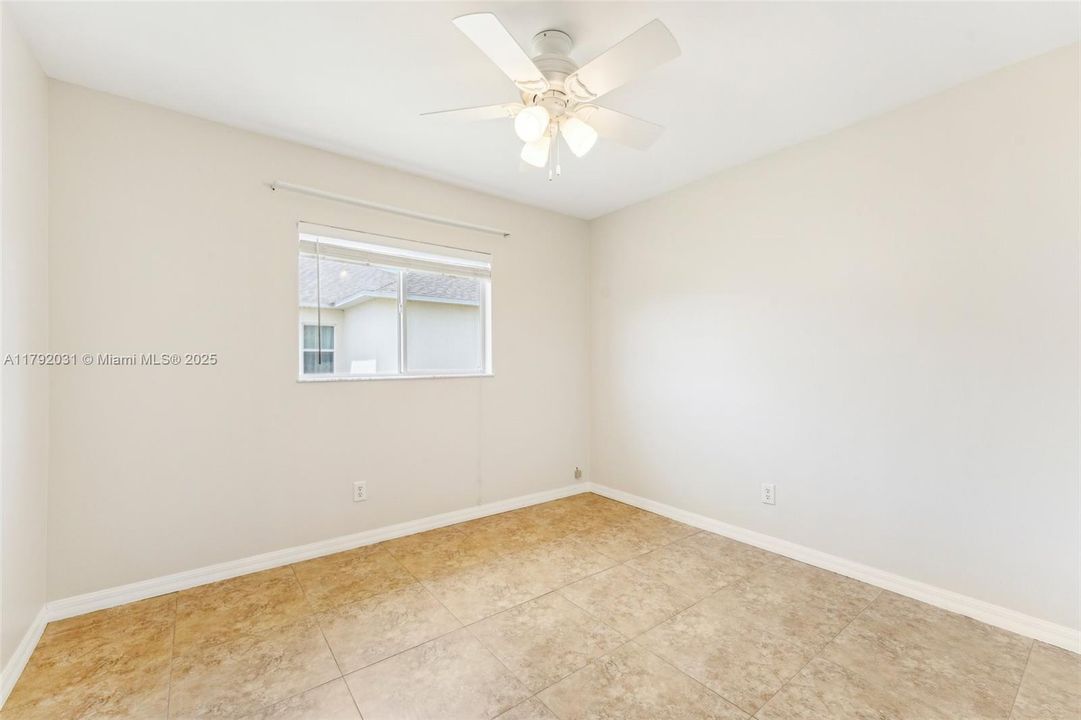 Recently Sold: $299,000 (4 beds, 2 baths, 1712 Square Feet)