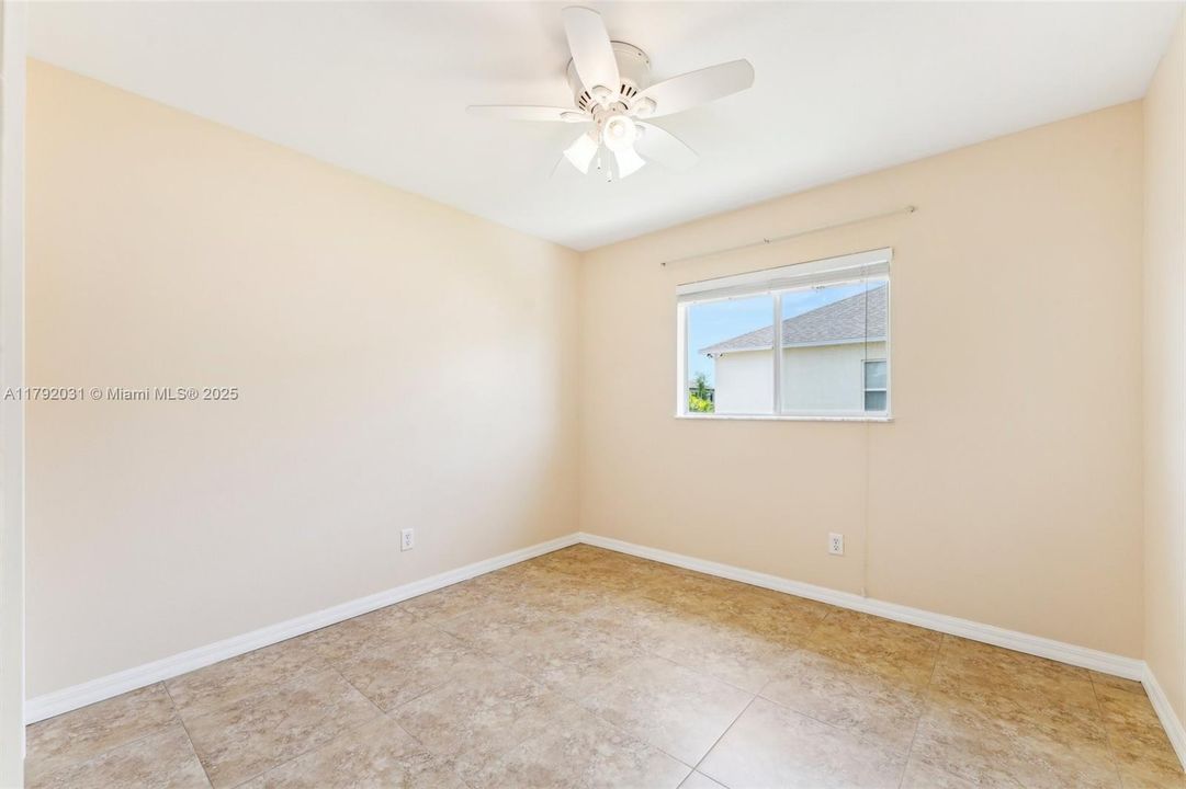 Recently Sold: $299,000 (4 beds, 2 baths, 1712 Square Feet)