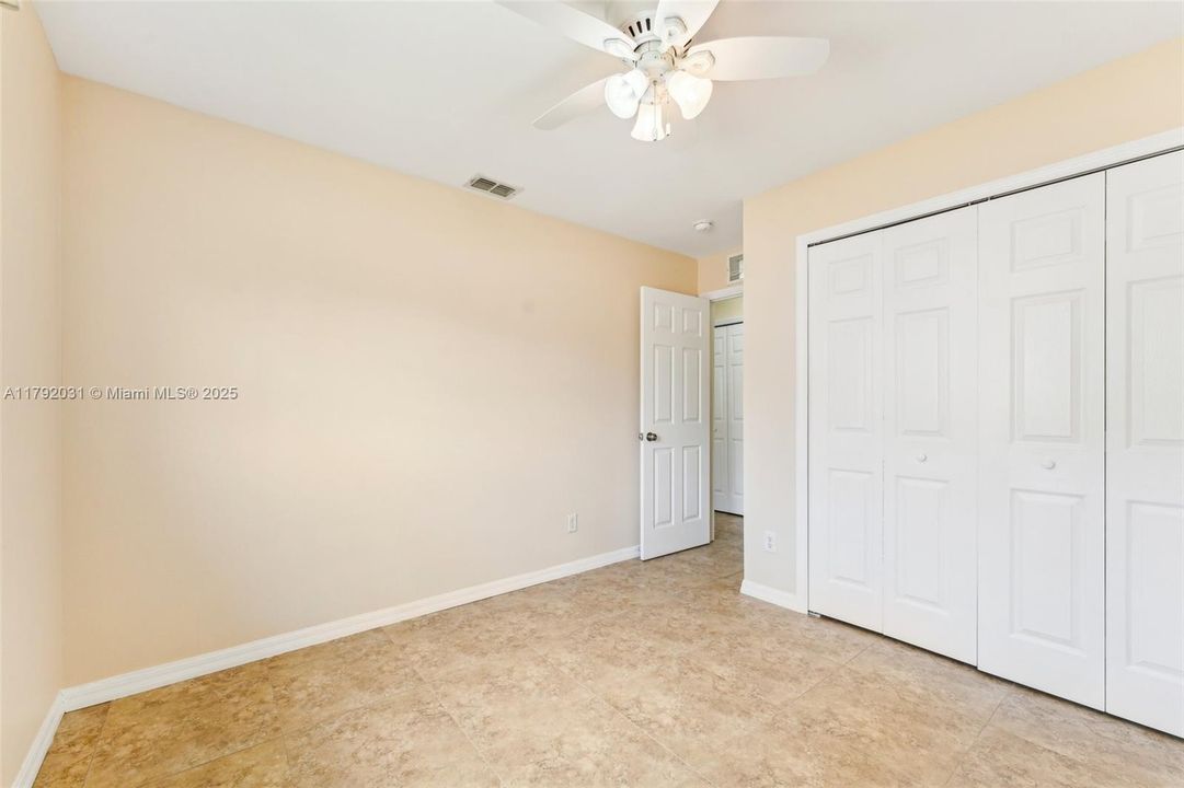 Recently Sold: $299,000 (4 beds, 2 baths, 1712 Square Feet)