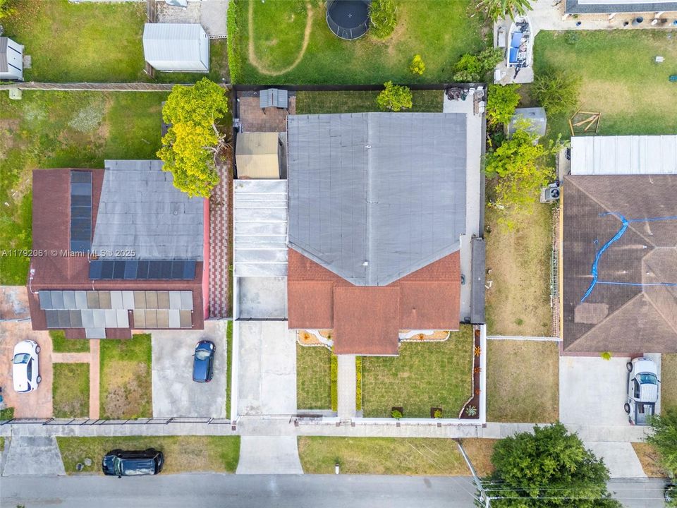 Vendido Recientemente: $599,000 (5 camas, 3 baños, 2331 Pies cuadrados)