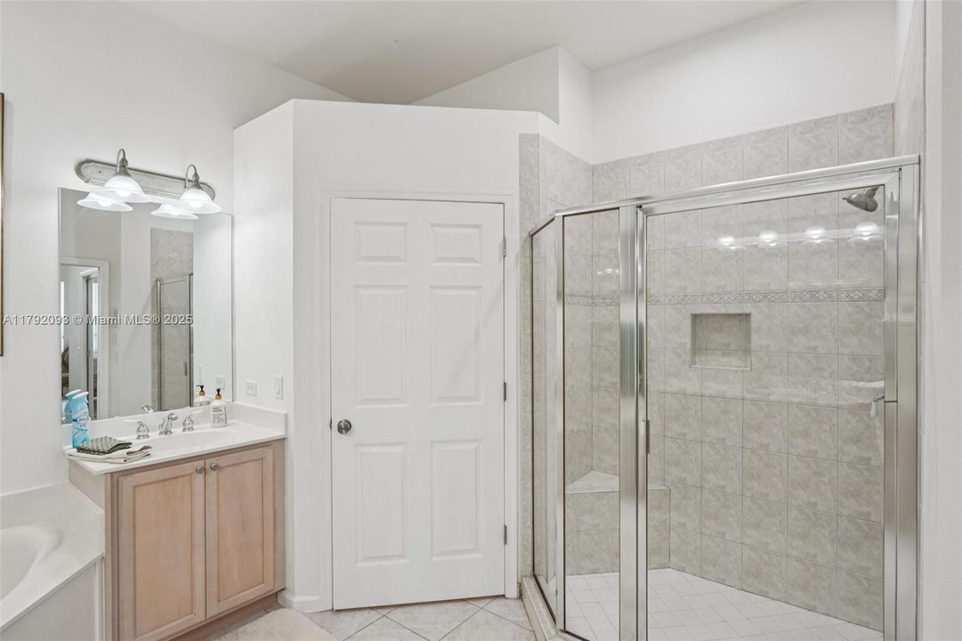 待售: $879,000 (3 贝兹, 2 浴室, 2134 平方英尺)