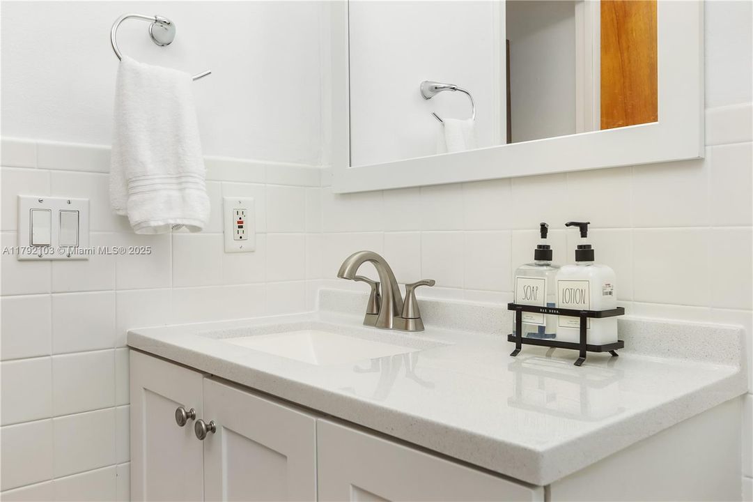 For Sale: $1,150,000 (0 beds, 0 baths, 2464 Square Feet)