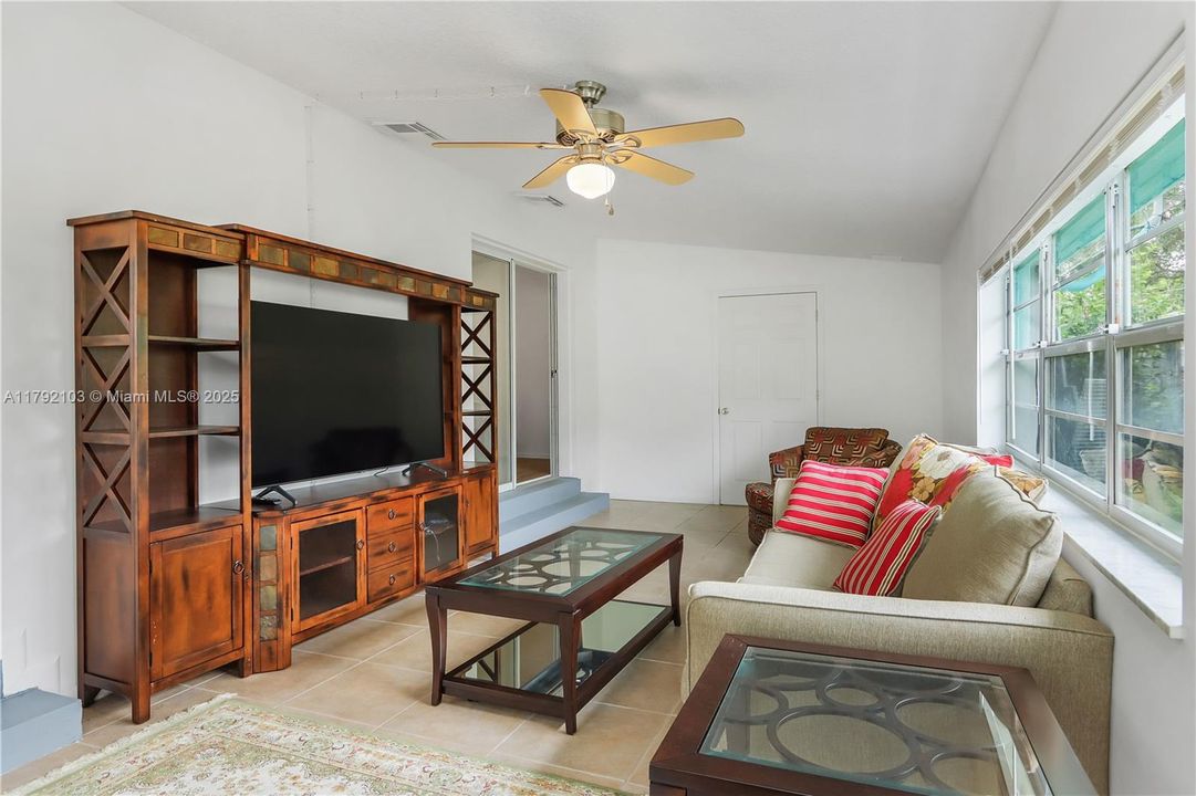 For Sale: $1,150,000 (0 beds, 0 baths, 2464 Square Feet)