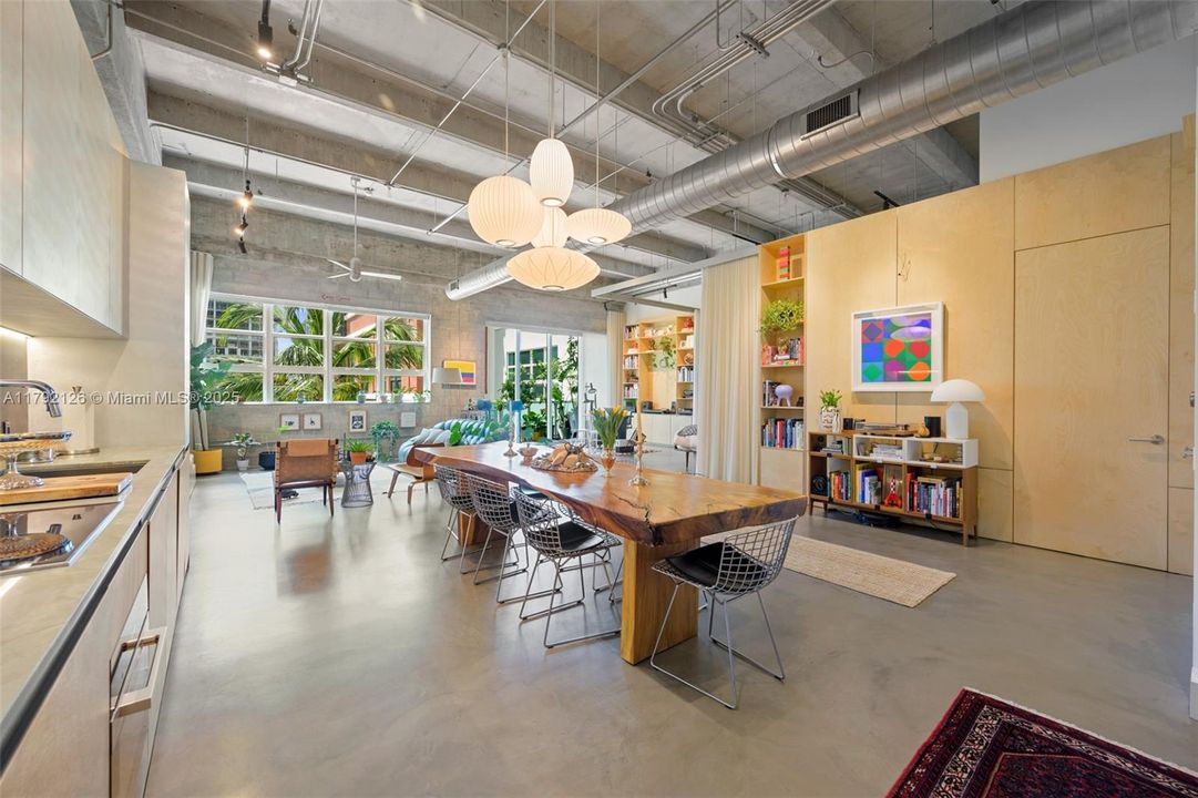 Recently Sold: $849,000 (1 beds, 1 baths, 1203 Square Feet)