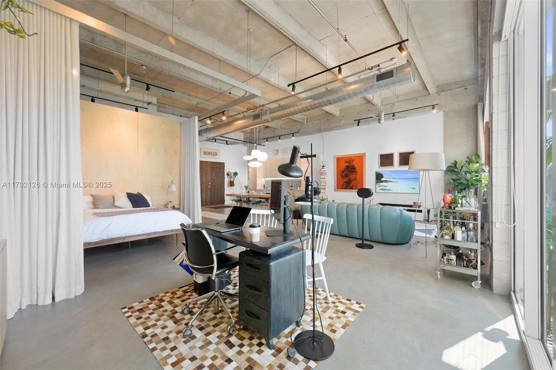 Recently Sold: $849,000 (1 beds, 1 baths, 1203 Square Feet)