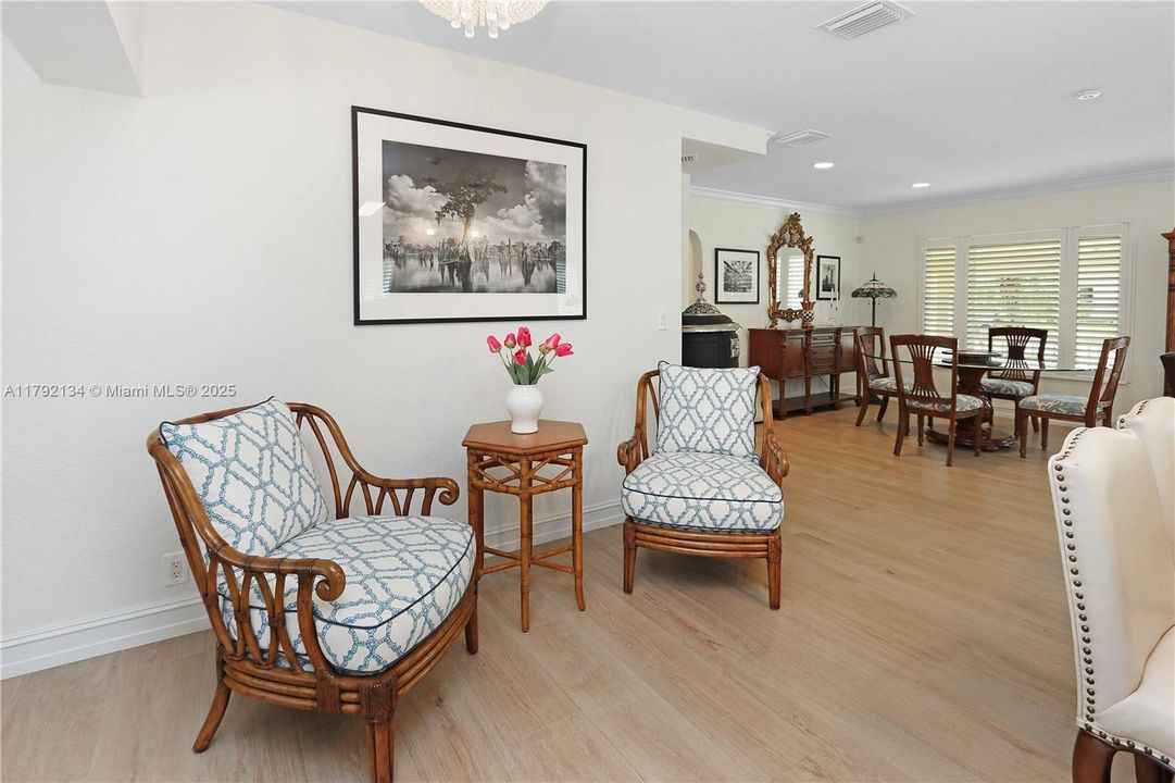 Recently Sold: $1,099,000 (3 beds, 2 baths, 1996 Square Feet)