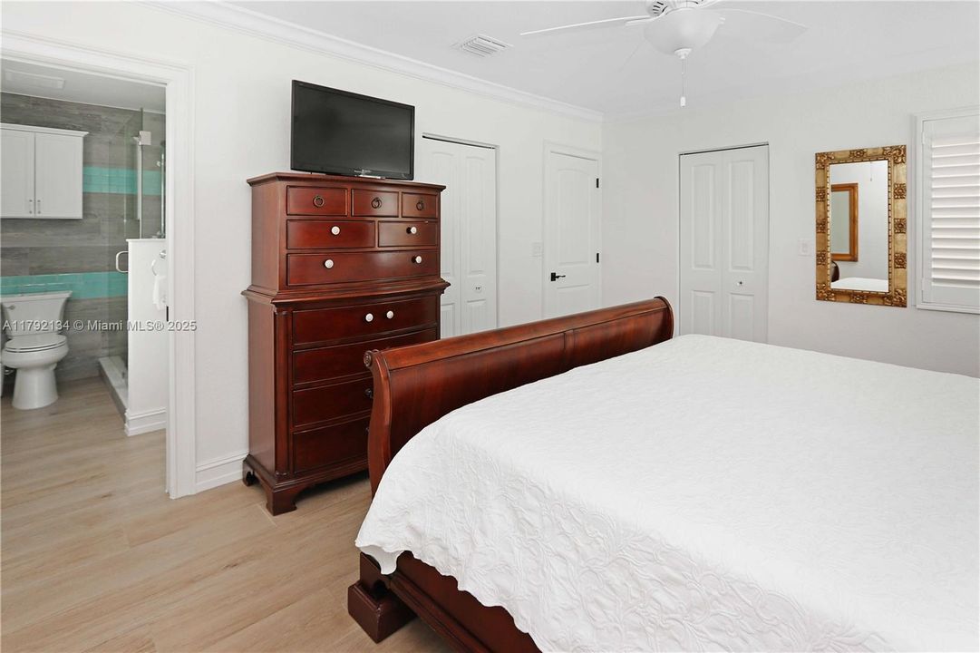 Recently Sold: $1,099,000 (3 beds, 2 baths, 1996 Square Feet)