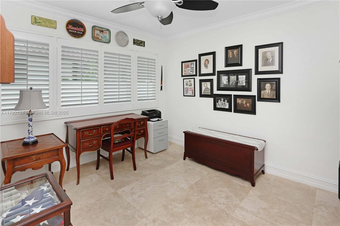 Recently Sold: $1,099,000 (3 beds, 2 baths, 1996 Square Feet)