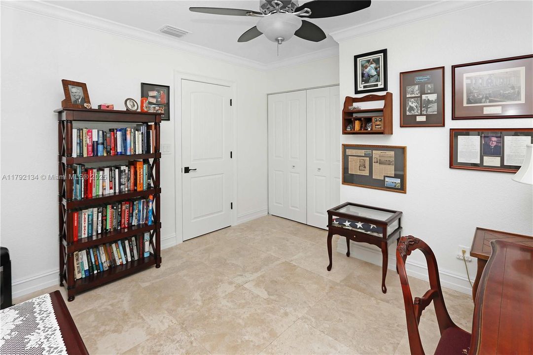 Recently Sold: $1,099,000 (3 beds, 2 baths, 1996 Square Feet)