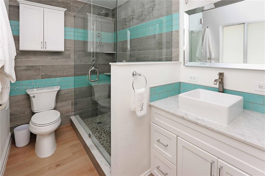 Recently Sold: $1,099,000 (3 beds, 2 baths, 1996 Square Feet)