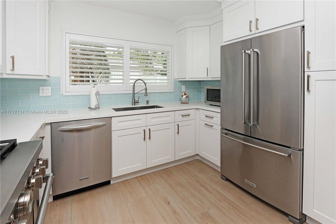 Recently Sold: $1,099,000 (3 beds, 2 baths, 1996 Square Feet)