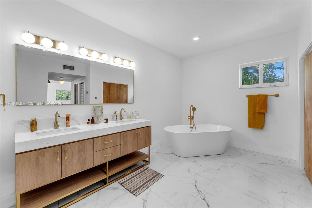 PRIMARY BATHROOM WITH FREE STANDING TUB / SHOWER...