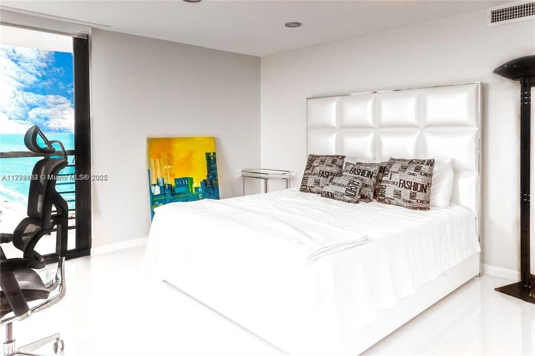 Recently Rented: $16,000 (2 beds, 2 baths, 1670 Square Feet)