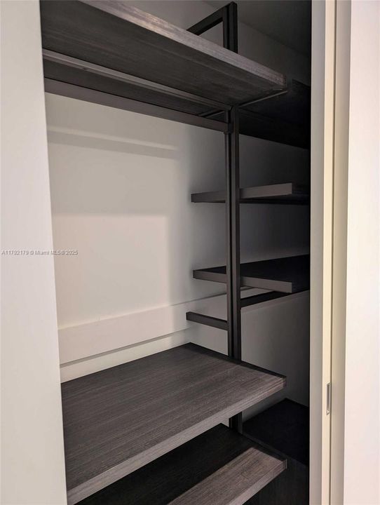 Active With Contract: $19,500 (3 beds, 3 baths, 0 Square Feet)