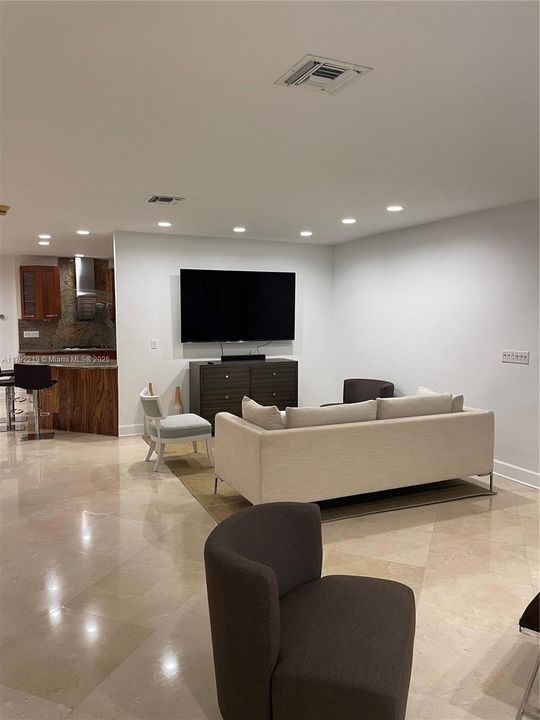En Venta: $3,500 (0.23 acres)