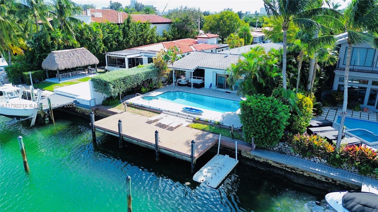 En Venta: $3,500 (0.23 acres)