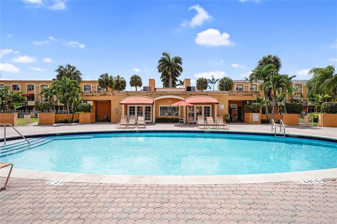 Activo con contrato: $150,000 (1 camas, 1 baños, 982 Pies cuadrados)