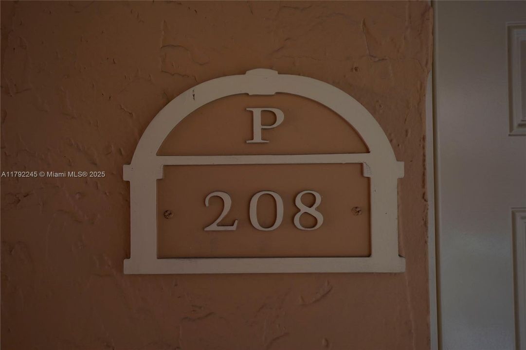 Activo con contrato: $150,000 (1 camas, 1 baños, 982 Pies cuadrados)