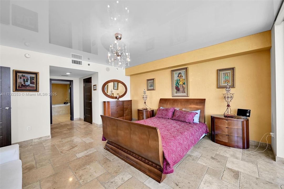 待售: $2,399,000 (3 贝兹, 3 浴室, 2065 平方英尺)