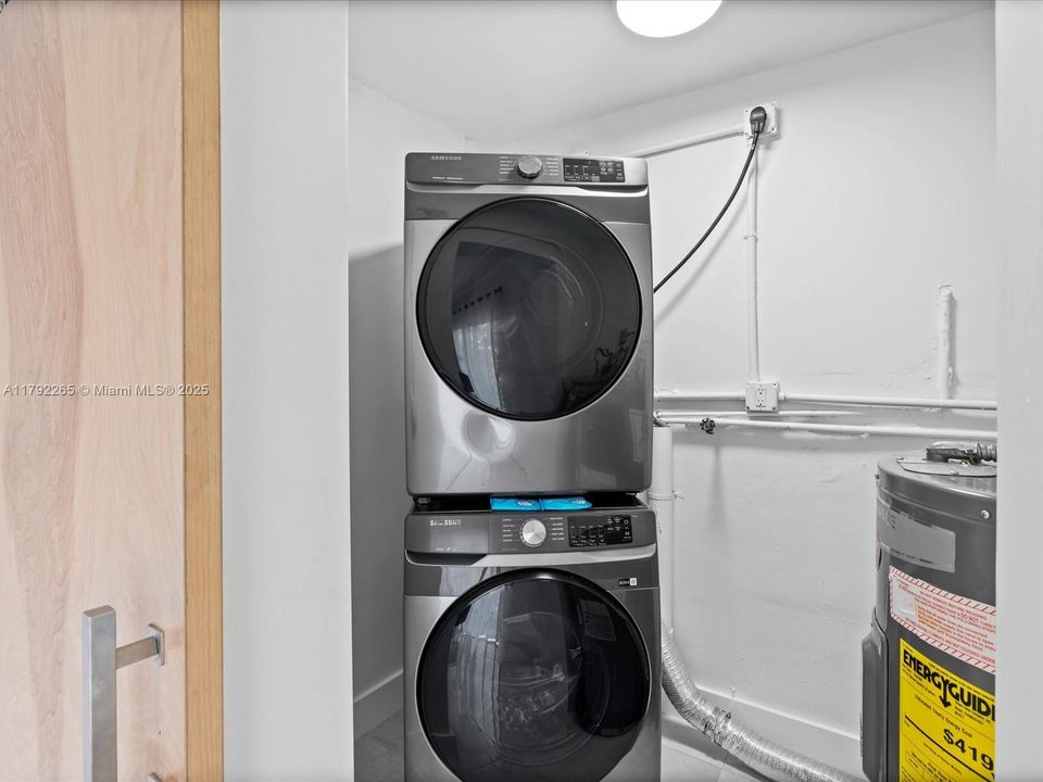 For Sale: $829,000 (0 beds, 0 baths, 1968 Square Feet)