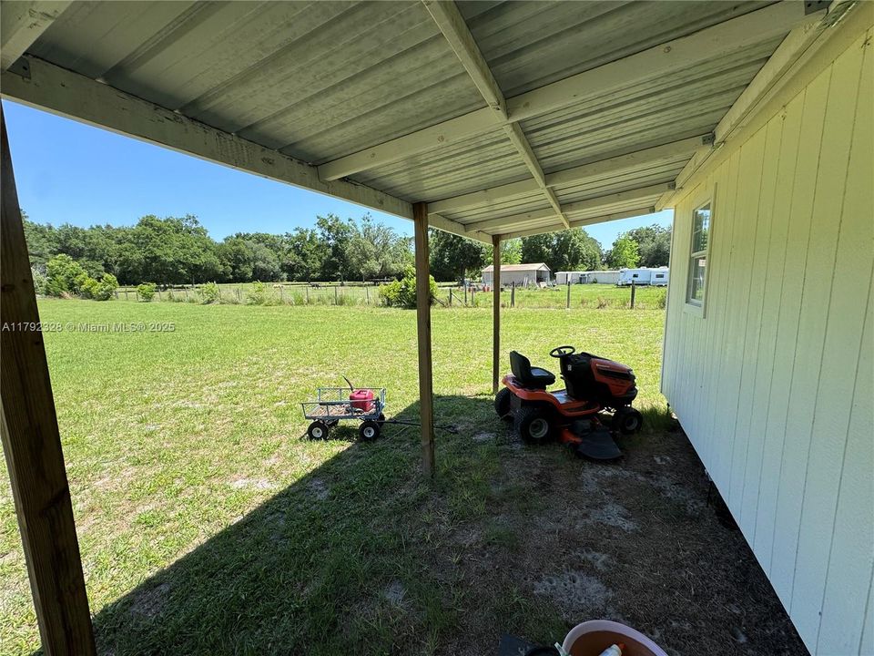 For Sale: $300,000 (1 beds, 1 baths, 448 Square Feet)