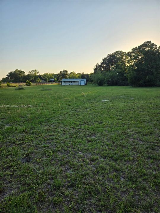 For Sale: $300,000 (1 beds, 1 baths, 448 Square Feet)