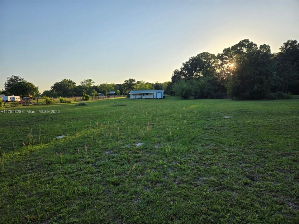 For Sale: $300,000 (1 beds, 1 baths, 448 Square Feet)