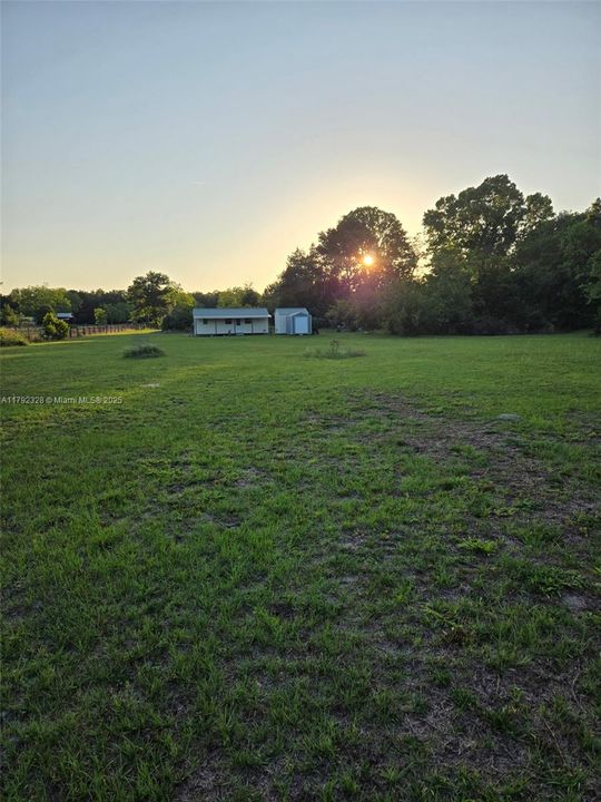 For Sale: $300,000 (1 beds, 1 baths, 448 Square Feet)