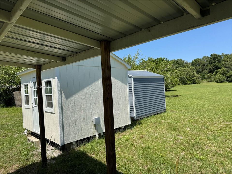 For Sale: $300,000 (1 beds, 1 baths, 448 Square Feet)