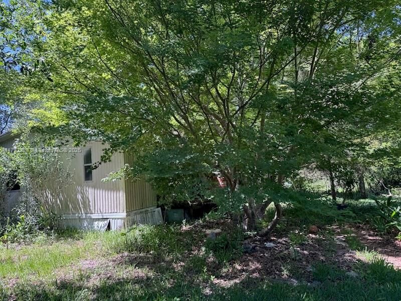 For Sale: $300,000 (1 beds, 1 baths, 448 Square Feet)