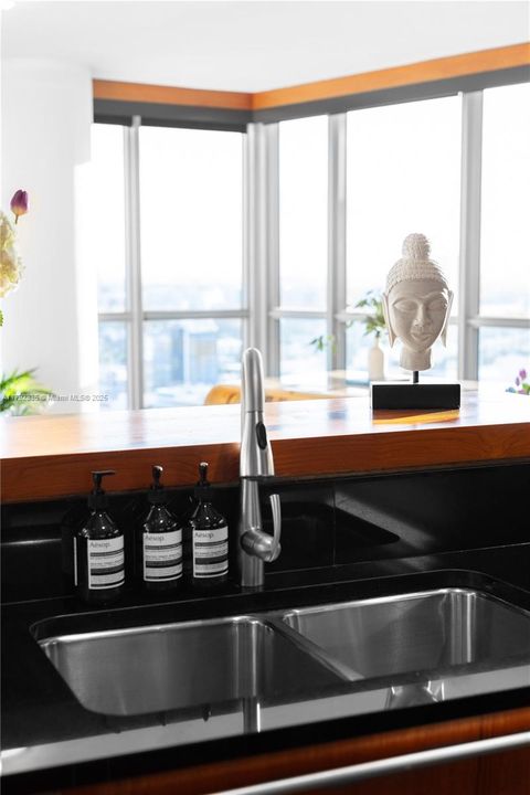 Recientemente alquilado: $25,000 (2 camas, 2 baños, 1316 Pies cuadrados)