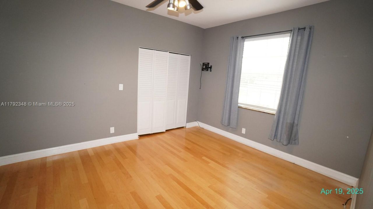 Recently Sold: $2,028,000 (5 beds, 4 baths, 6925 Square Feet)