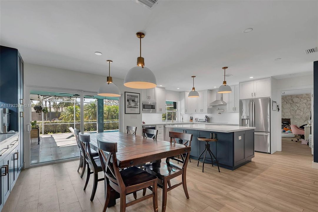 For Sale: $1,100,000 (4 beds, 2 baths, 1981 Square Feet)