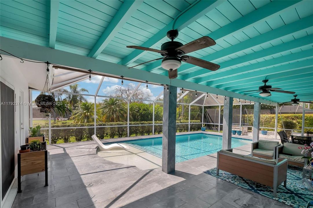 For Sale: $1,100,000 (4 beds, 2 baths, 1981 Square Feet)