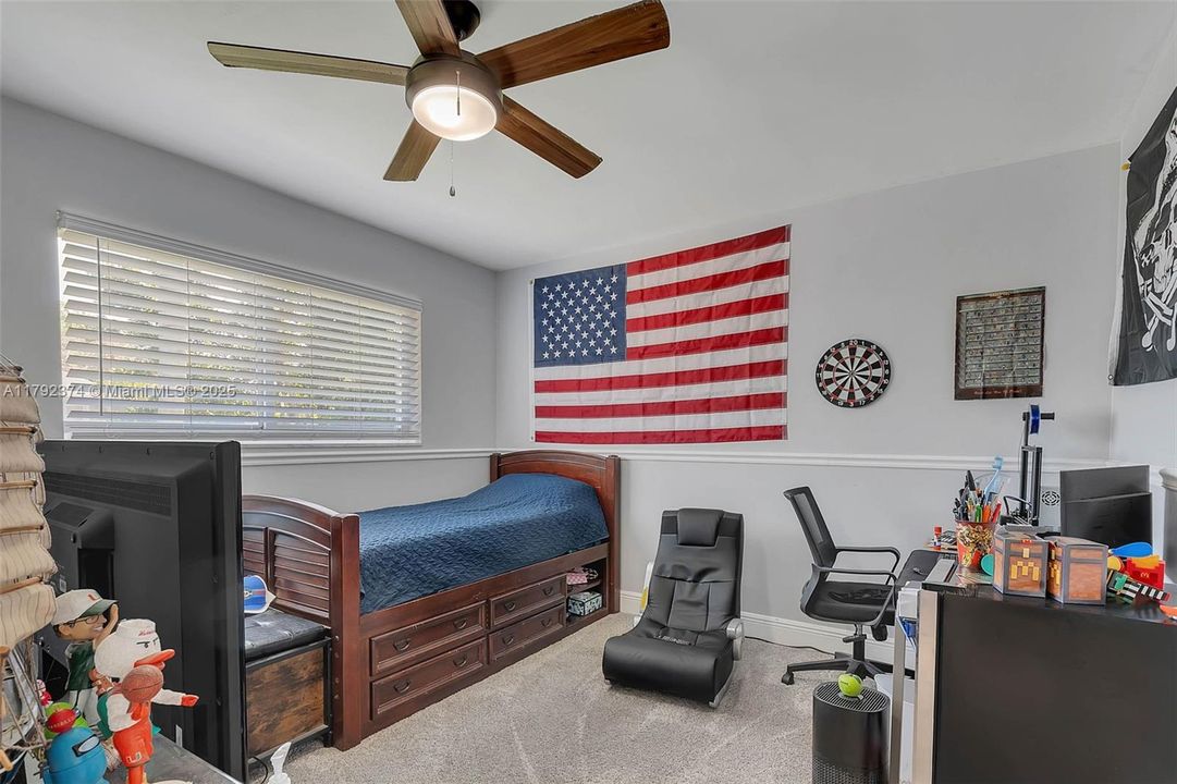 For Sale: $1,100,000 (4 beds, 2 baths, 1981 Square Feet)
