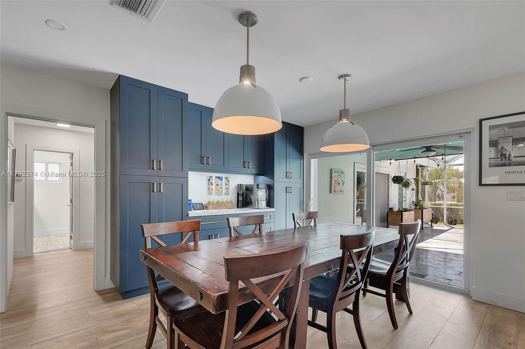 For Sale: $1,100,000 (4 beds, 2 baths, 1981 Square Feet)