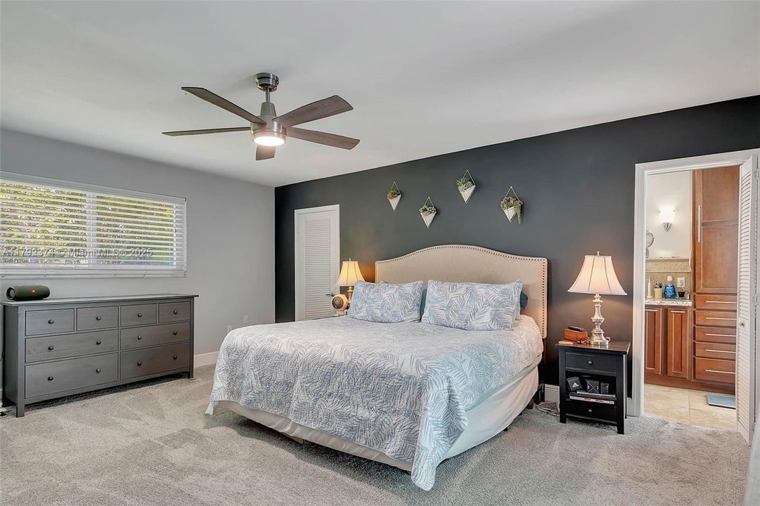 For Sale: $1,100,000 (4 beds, 2 baths, 1981 Square Feet)