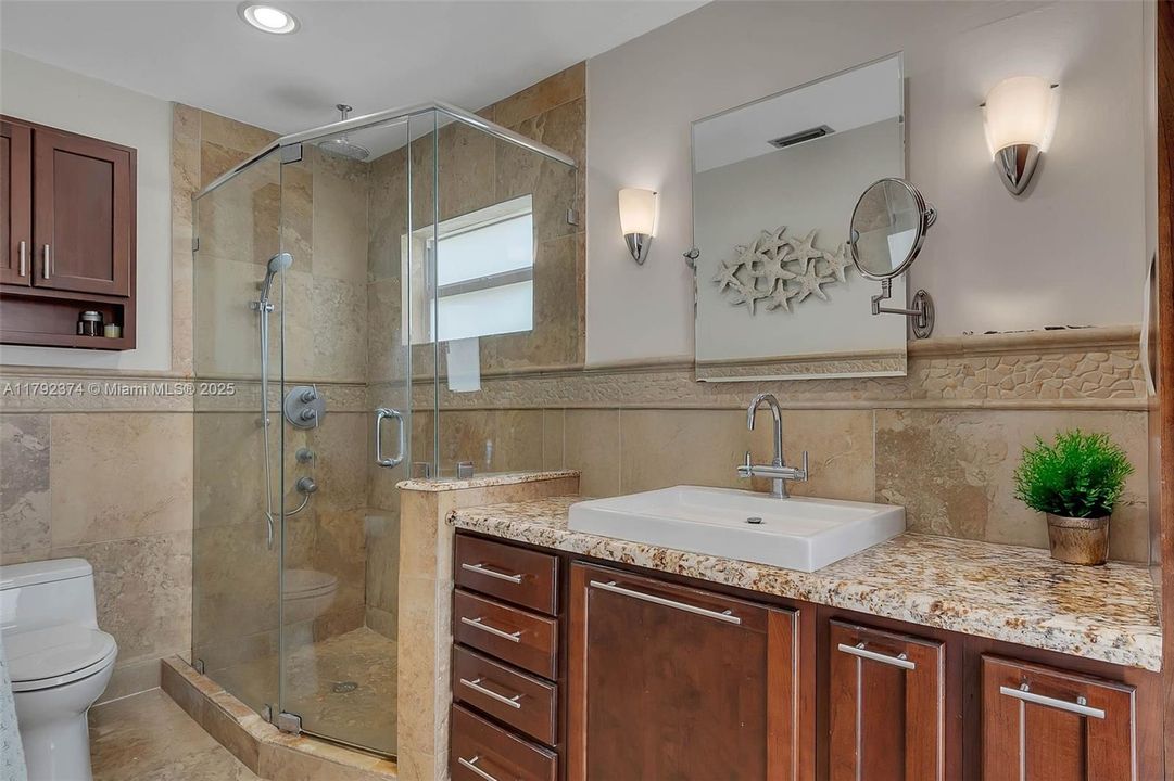 For Sale: $1,100,000 (4 beds, 2 baths, 1981 Square Feet)