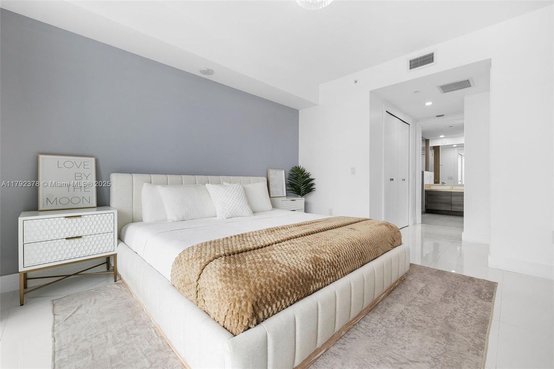 Recently Sold: $925,000 (2 beds, 2 baths, 1134 Square Feet)