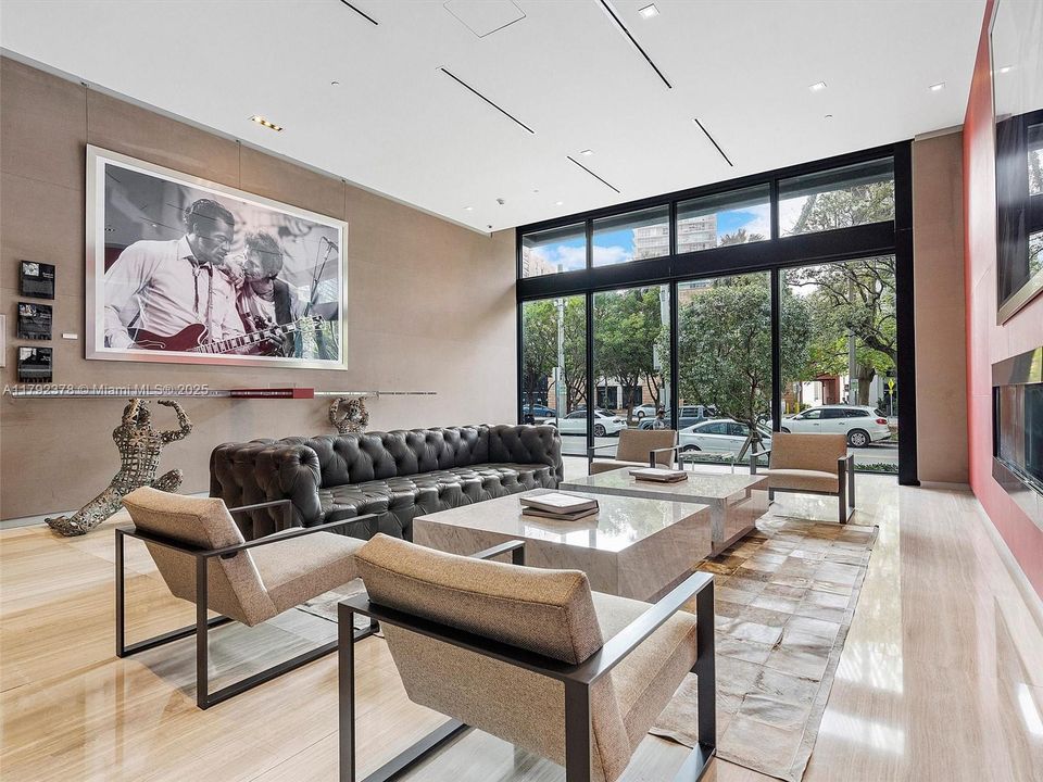 Recently Sold: $925,000 (2 beds, 2 baths, 1134 Square Feet)