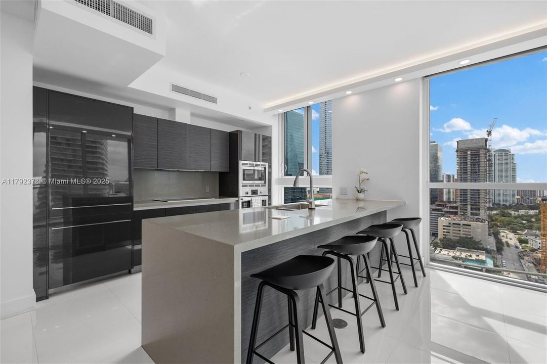 Recently Sold: $925,000 (2 beds, 2 baths, 1134 Square Feet)