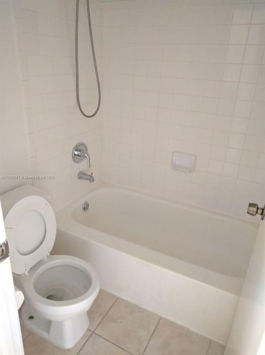 Recently Sold: $259,000 (2 beds, 2 baths, 1114 Square Feet)