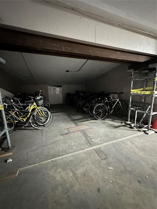 Recently Sold: $350,000 (1 beds, 1 baths, 786 Square Feet)