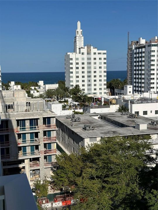 Recently Sold: $350,000 (1 beds, 1 baths, 786 Square Feet)