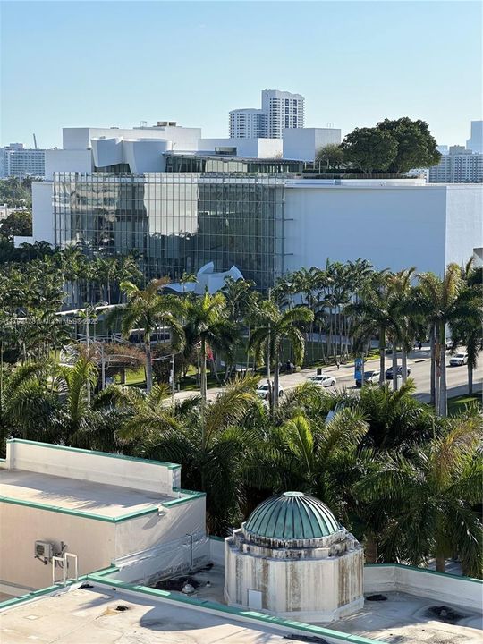 Recently Sold: $350,000 (1 beds, 1 baths, 786 Square Feet)