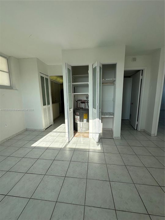 Recently Sold: $350,000 (1 beds, 1 baths, 786 Square Feet)