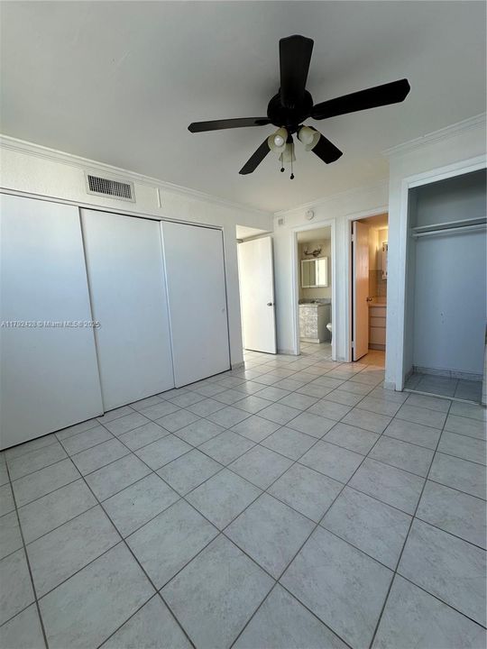 Recently Sold: $350,000 (1 beds, 1 baths, 786 Square Feet)