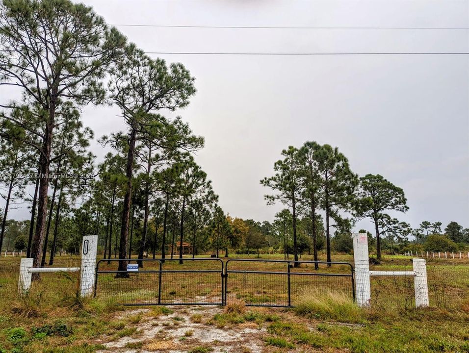 最近售出: $130,000 (2.65 acres)