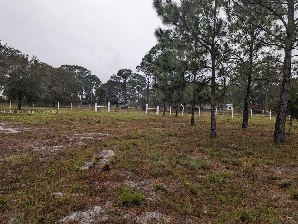 最近售出: $130,000 (2.65 acres)